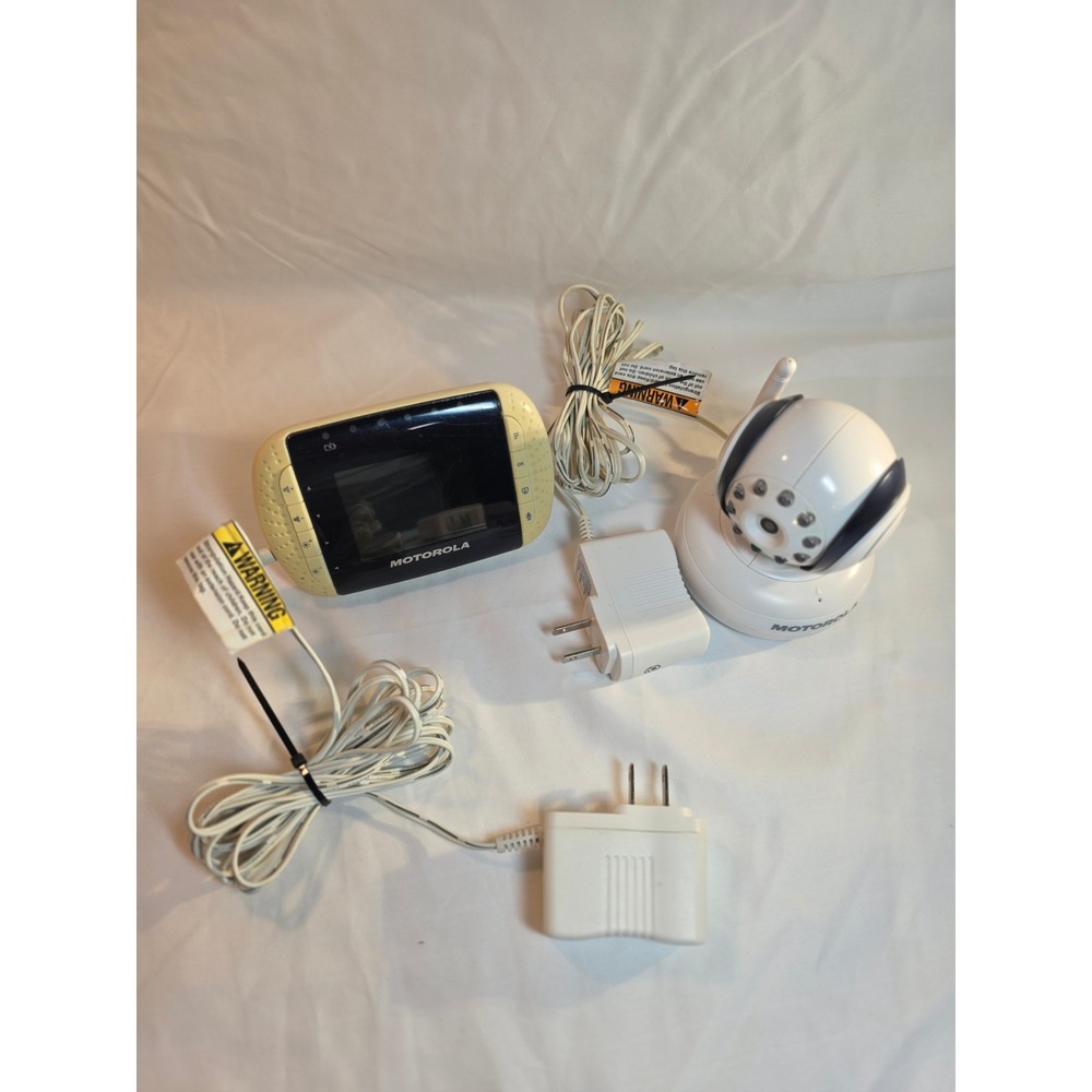 Motorola MBP33 Digital Video Baby Monitor Wireless Camera and Parent Unit Set